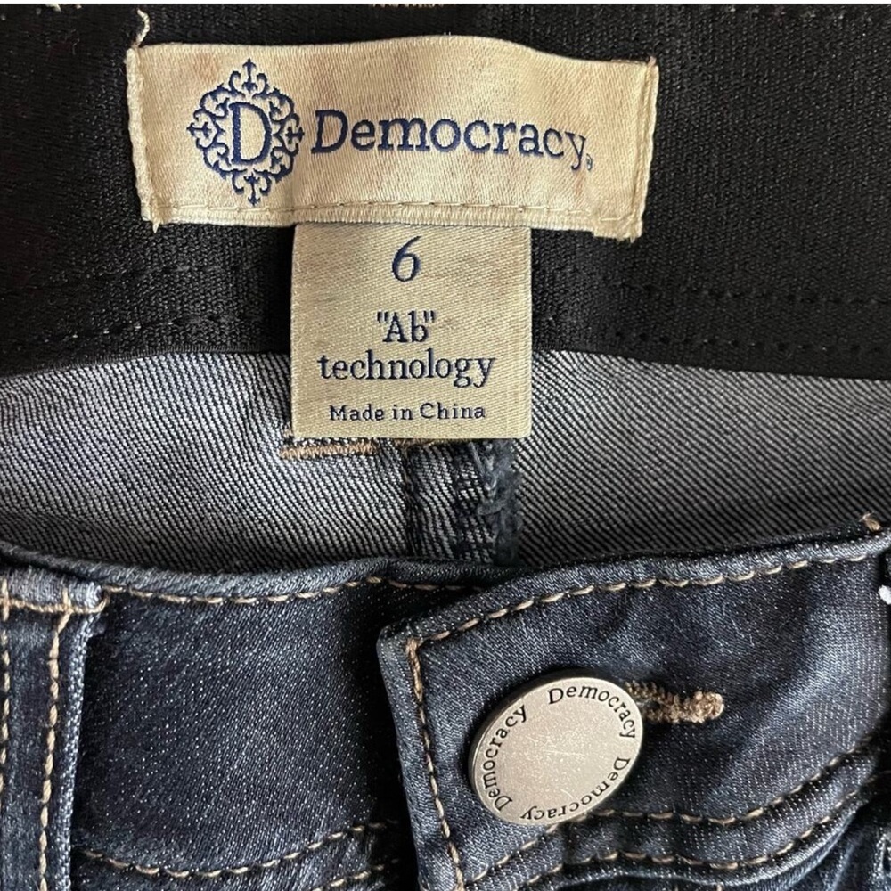 Democracy Women's Deep Indigo Skinny Jeans - Picture 3 of 6
